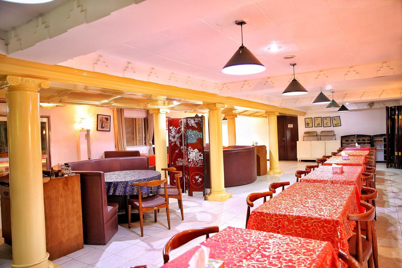 Shanghai Hotel N'Djamena Exterior photo