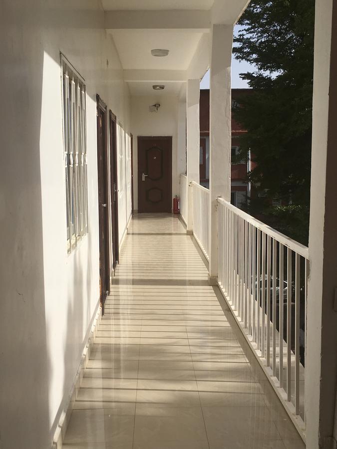 Shanghai Hotel N'Djamena Exterior photo